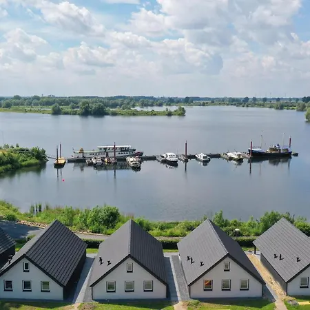 3 Bedroom Gorgeous In Dom wakacyjny