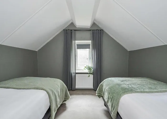 3 Bedroom Gorgeous In Dom wakacyjny *