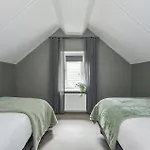 3 Bedroom Gorgeous In Vakantiehuis *